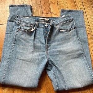 Levi’s wedgie jean